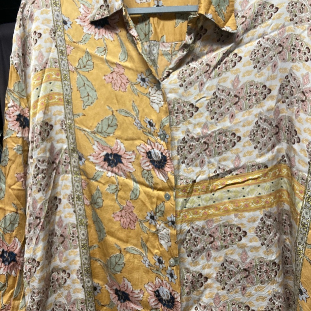 Mango Floral Women's Oversized Top- Cream and Yellow - Picture 3 of 6